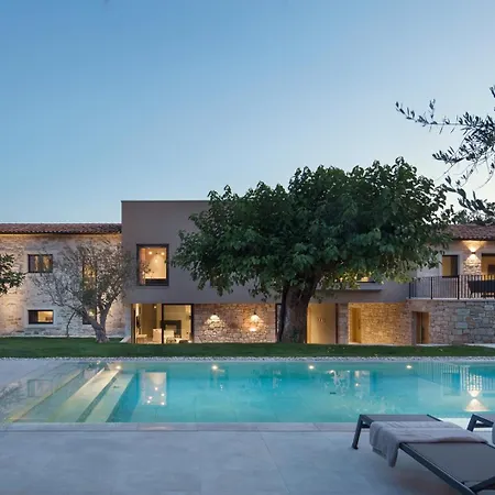 Villa Melon With Private Pool And Bbq Near Porec *